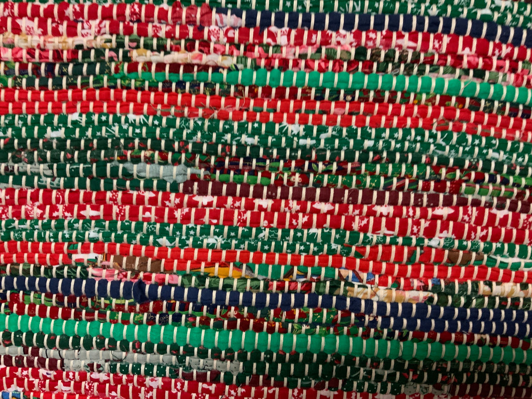 424-40  24” x 40”  green & red